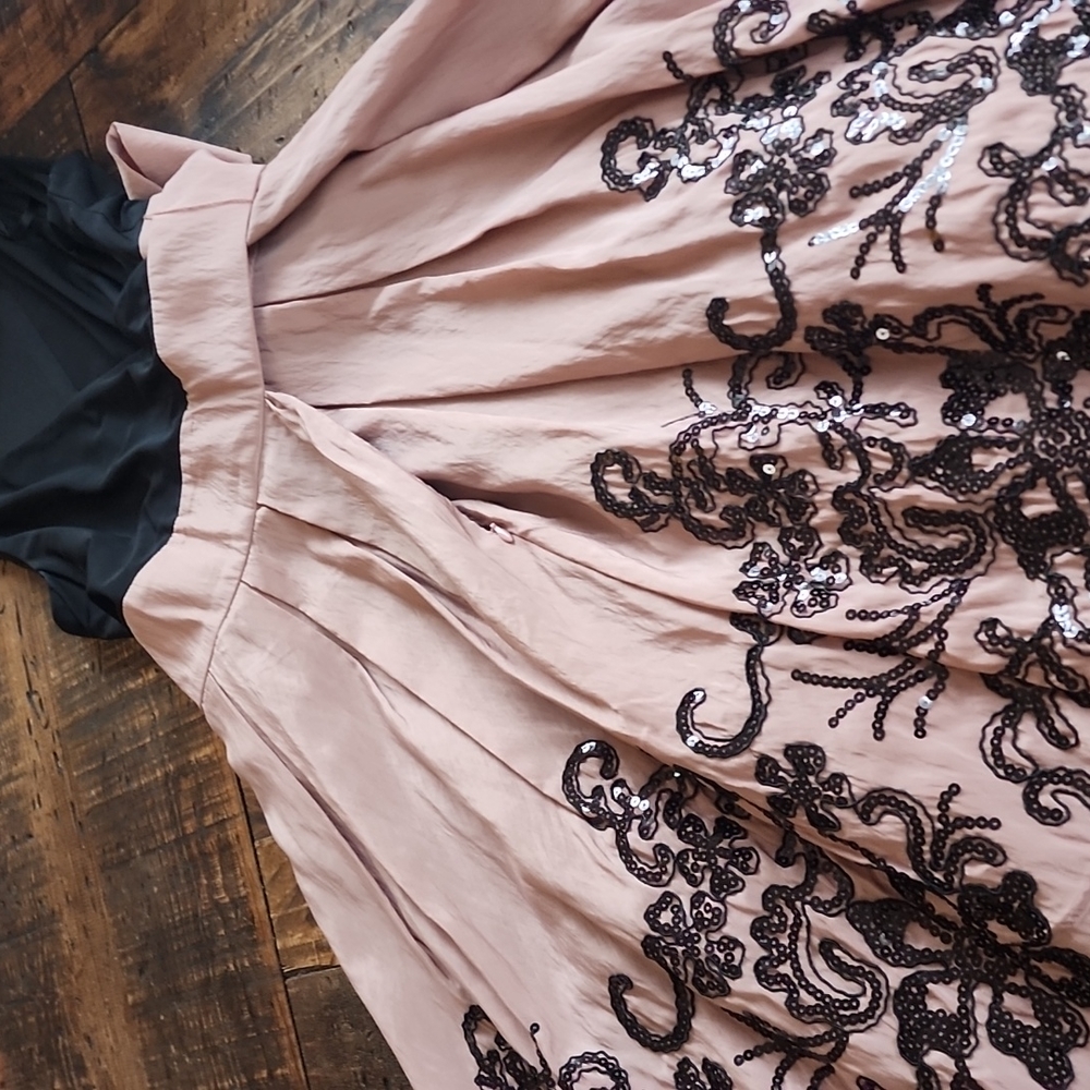 Cocktail Dress - Picture 5 of 5